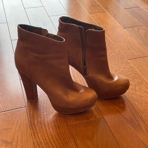 Steve Madden leather booties size 10